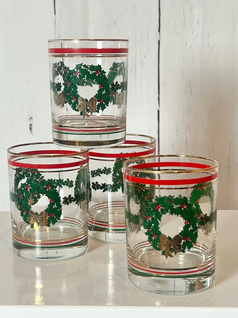 Vintage Libbey Christmas Wreath Glasses - Gold Rimmed and Bows Holiday Tumblers